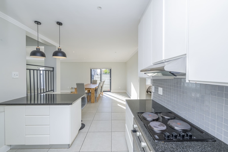 3 Bedroom Property for Sale in Protea Heights Western Cape